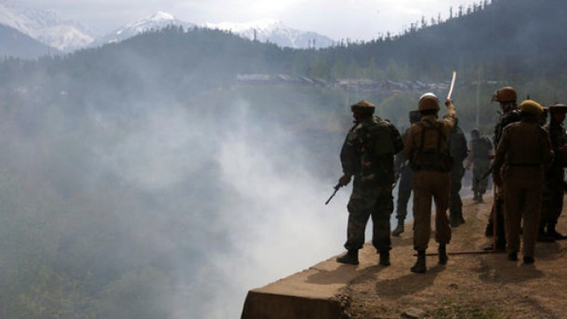 Gunfight between Indian police, rebels kills 5 in Kashmir